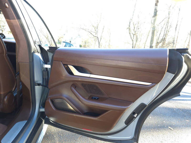 2020 Porsche Taycan Turbo