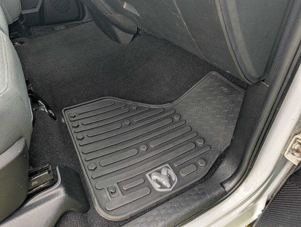 2017 RAM 1500 38