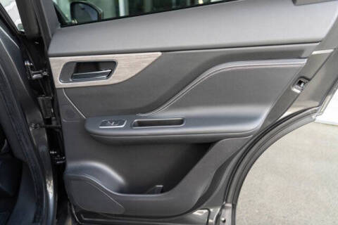 2017 Jaguar F-PACE S