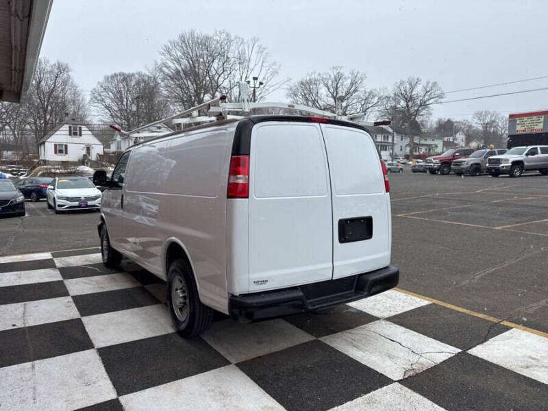 2020 Chevrolet Express 2500