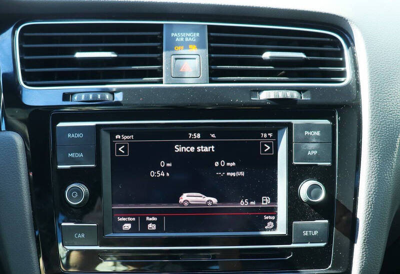 2019 Volkswagen Golf GTI S