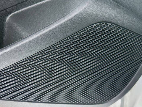 2025 Toyota Corolla Hatchback SE