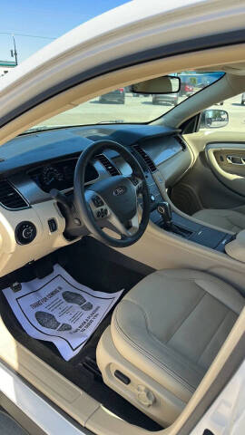 2014 Ford Taurus SEL