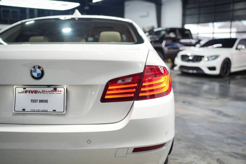 2015 BMW 5 Series 528i