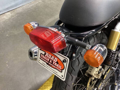 2022 Royal Enfield INT650