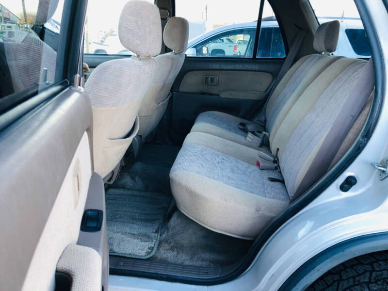 2000 Toyota 4Runner SR5