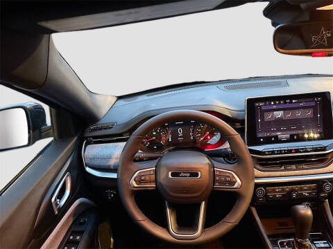 2024 Jeep Compass Latitude Lux