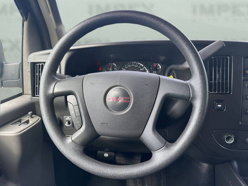 2023 GMC Savana 2500