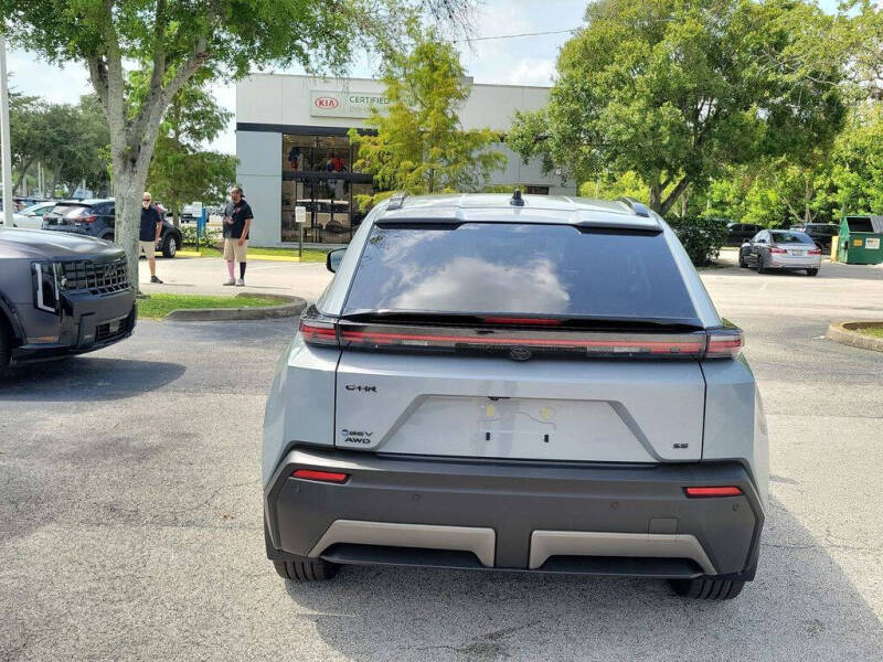 2026 Toyota C-HR SE