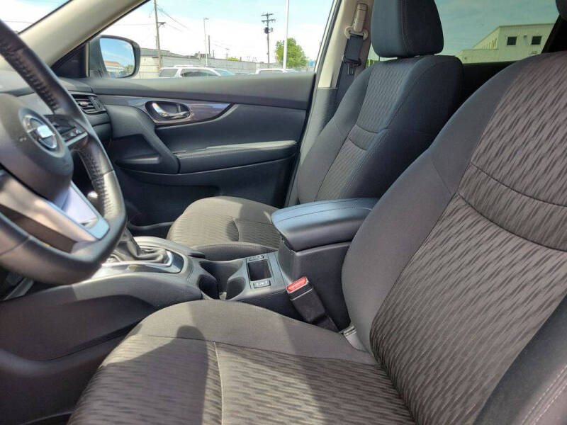 2020 Nissan Rogue
