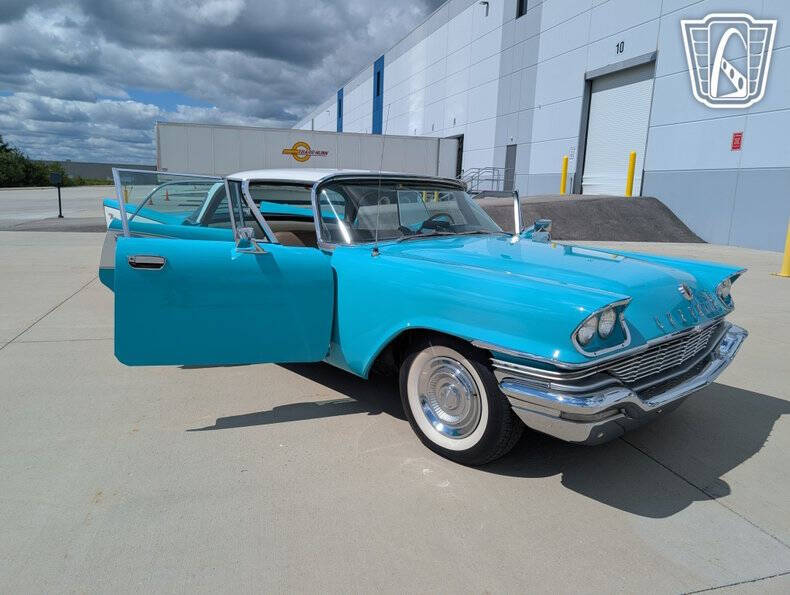 1957 Chrysler Windsor