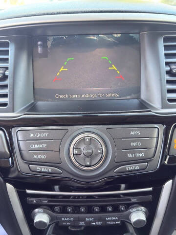 2019 Nissan Pathfinder SV