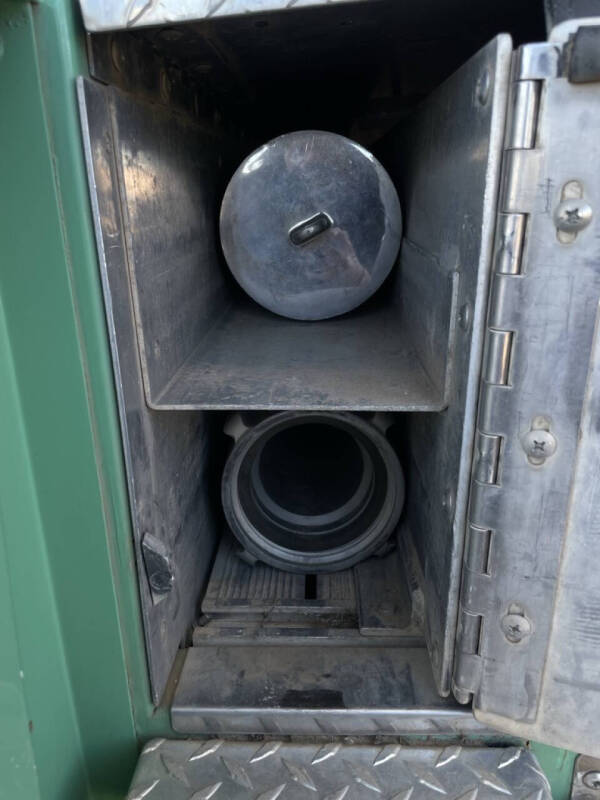 2004 International WorkStar 7400