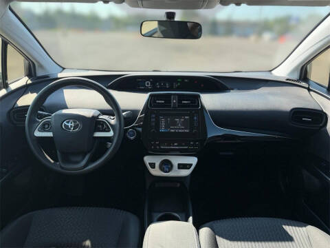 2016 Toyota Prius Two