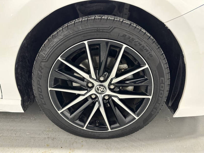 2022 Toyota Camry SE