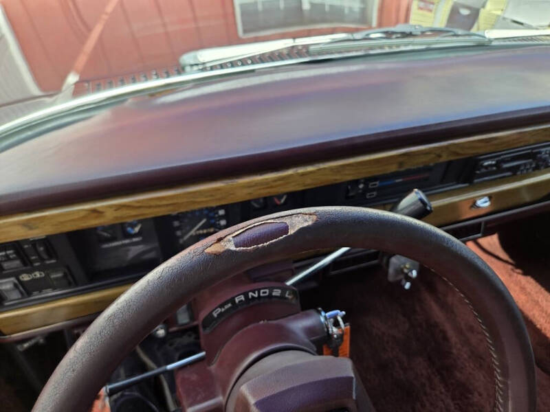 1989 Jeep Grand Wagoneer