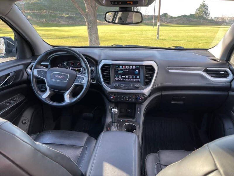 2017 GMC Acadia SLT-1