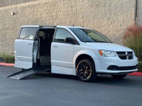 2018 Dodge Grand Caravan for sale at Overland Automotive in Hillsboro OR