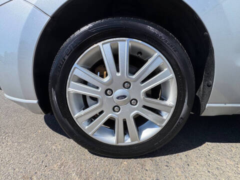 2010 Ford Focus SEL