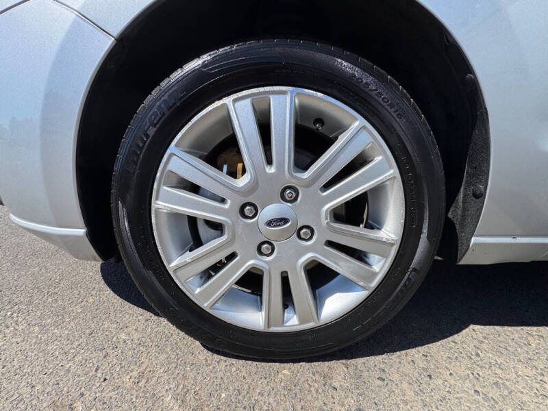 2010 Ford Focus SEL