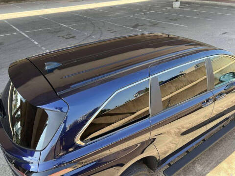 2025 Toyota Sienna LE 8-Passenger