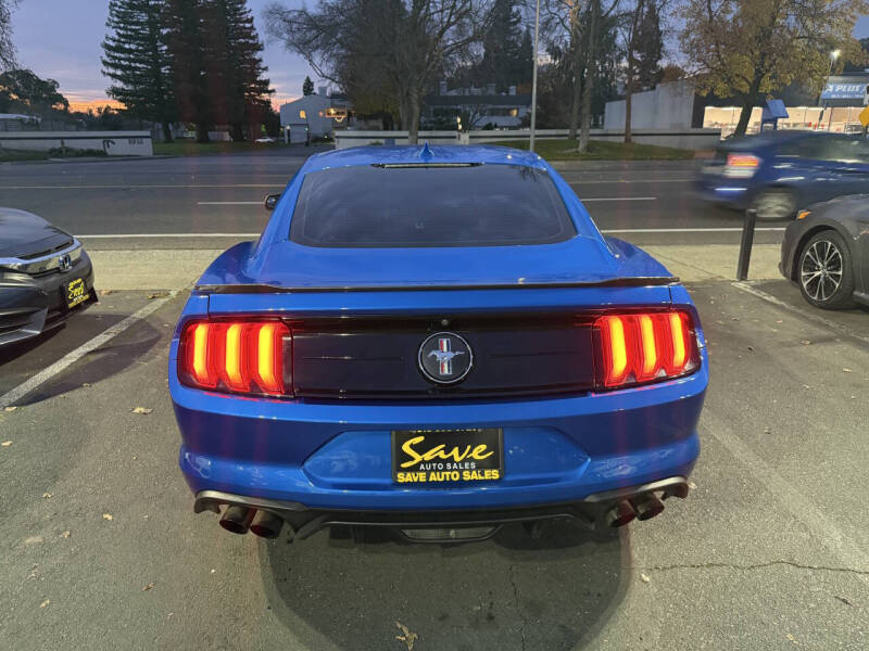 2020 Ford Mustang EcoBoost