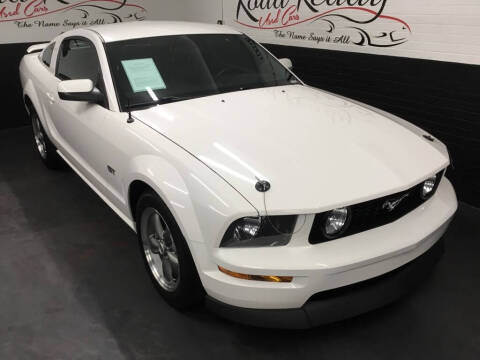 2005 Ford Mustang GT Deluxe