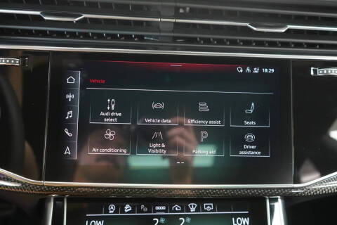 2023 Audi SQ8 4.0T quattro Premium Plus