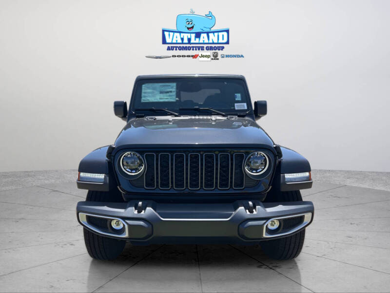 2026 Jeep Gladiator Sahara