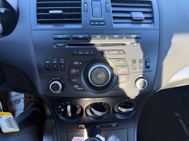 2013 Mazda MAZDA3 i Sport