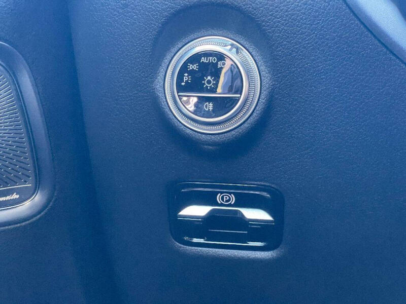 2022 Mercedes-Benz C-Class C 300