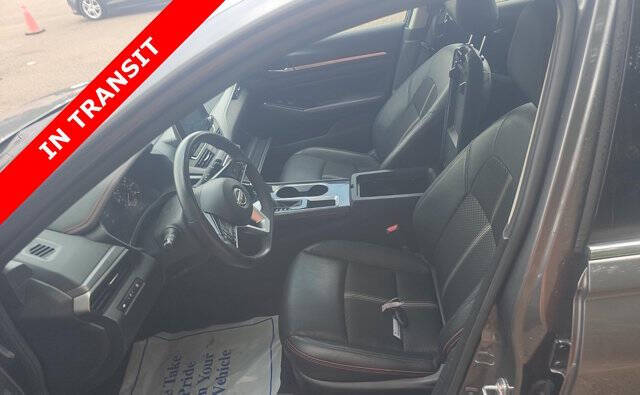 2025 Nissan Altima 2.5 SR