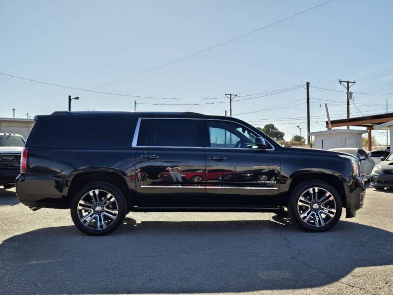 2017 GMC Yukon XL Denali