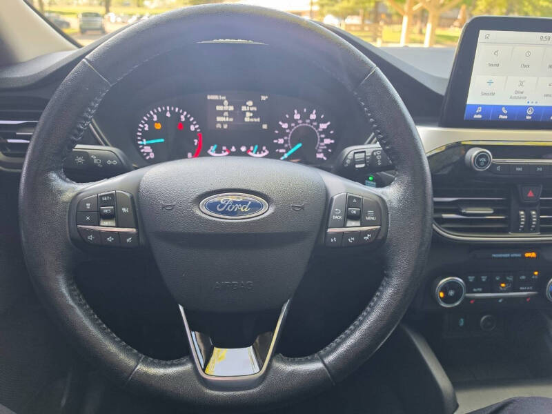 2020 Ford Escape SEL