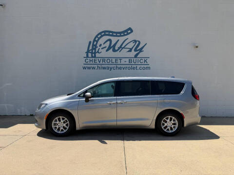 2017 Chrysler Pacifica Touring