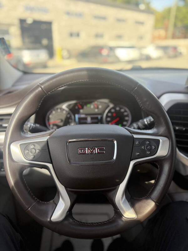 2019 GMC Acadia SLT-1