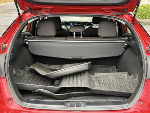 2022 Toyota Prius LE