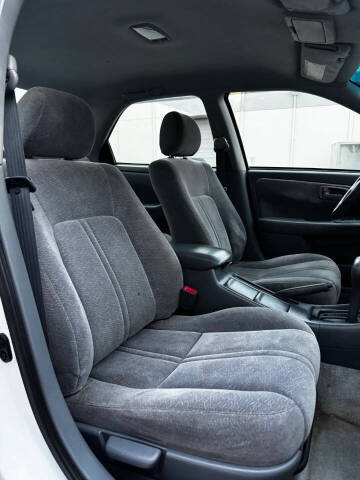 1999 Toyota Camry LE V6