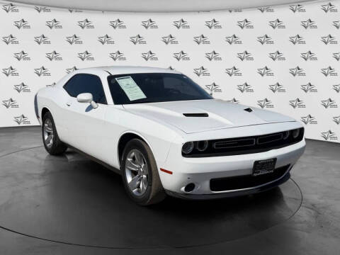 2015 Dodge Challenger SXT