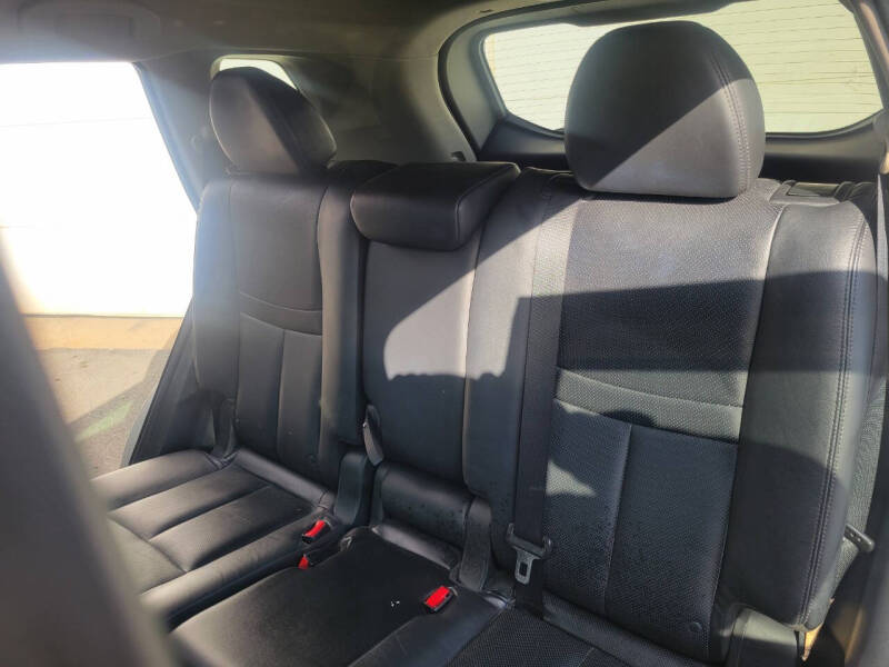 2015 Nissan Rogue SL