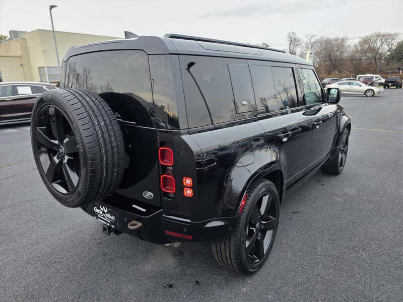 2023 Land Rover Defender 110 X-Dynamic SE