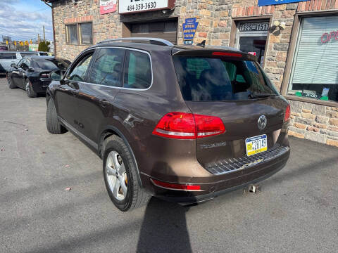 2011 Volkswagen Touareg VR6 Sport