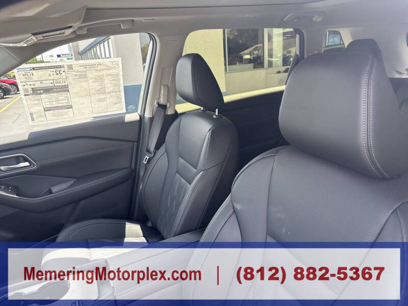 2025 Nissan Rogue Platinum