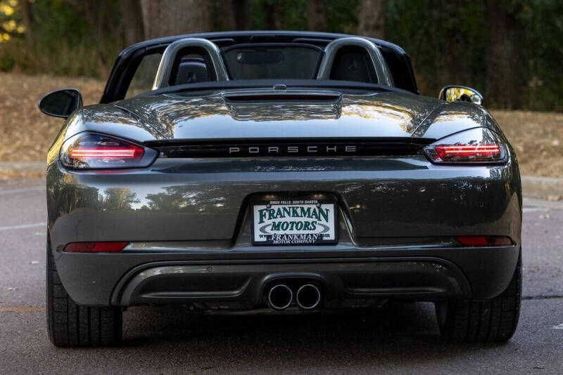 2021 Porsche 718 Boxster