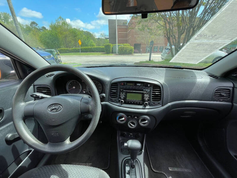 2011 Hyundai Accent GS