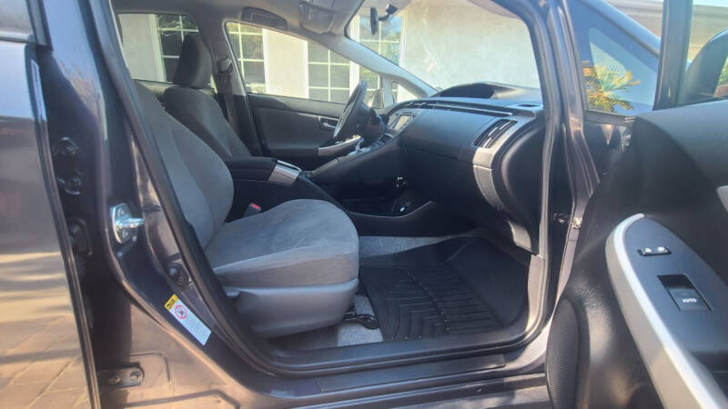 2015 Toyota Prius Three
