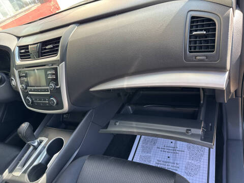 2017 Nissan Altima 2.5 SR