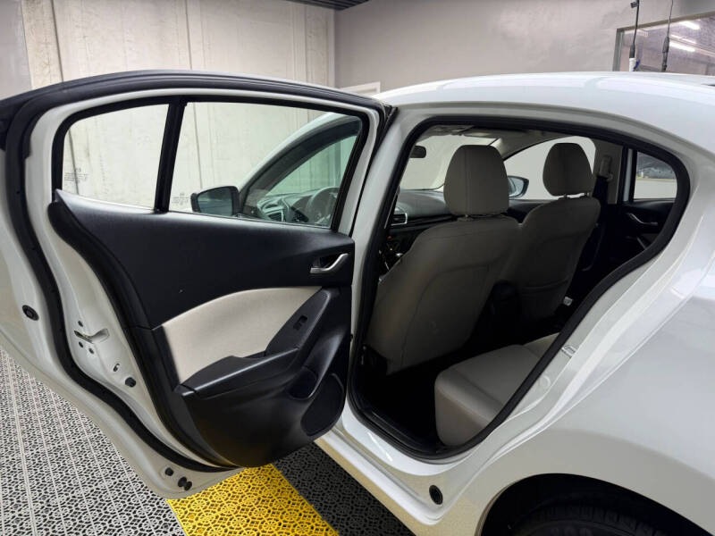 2014 Mazda MAZDA3 i Sport