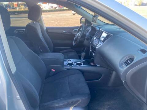 2015 Nissan Pathfinder S