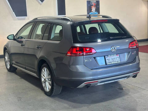 2017 Volkswagen Golf Alltrack